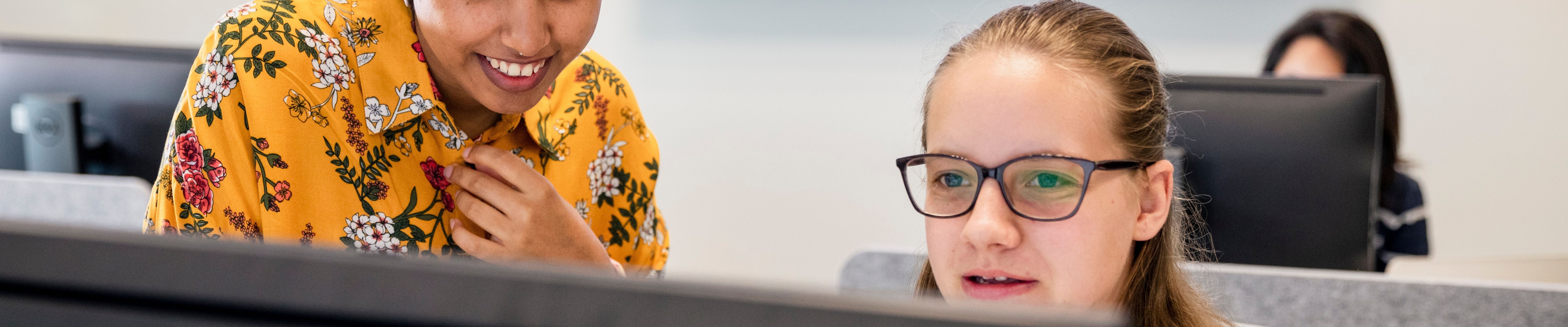 young person at the computer